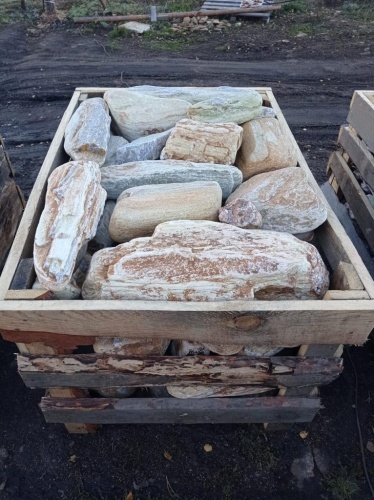 Златолит жёлтый, жёлто-зелёный глыбки и валуны для ланшафтного дизайна купить в Хабаровском крае