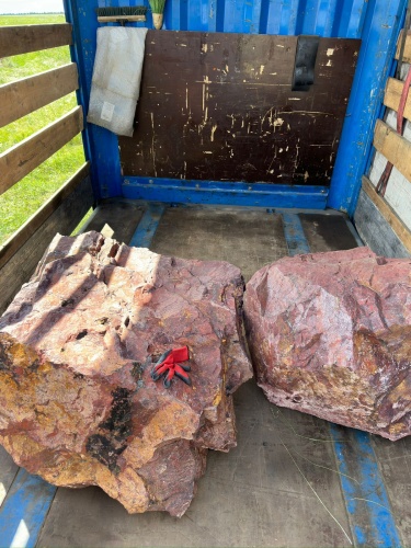 Ландшафтные глыбы красно-фиолетовые 200-1000 килограмм купить в Хабаровском крае