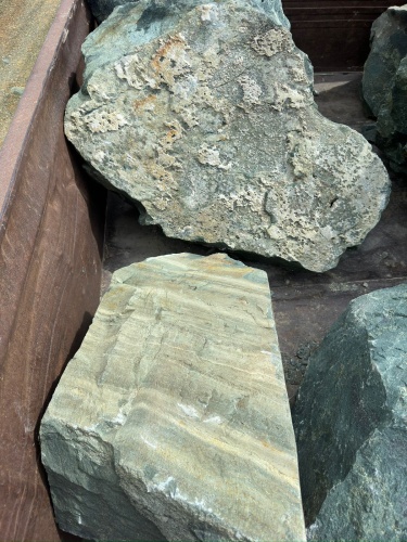 Ландшафтные глыбы зелёные 200-500 килограмм купить в Хабаровском крае