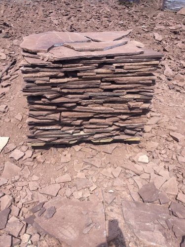 Плитняк лемезит бордовый для цоколя 1,5-2 см купить в Хабаровском крае