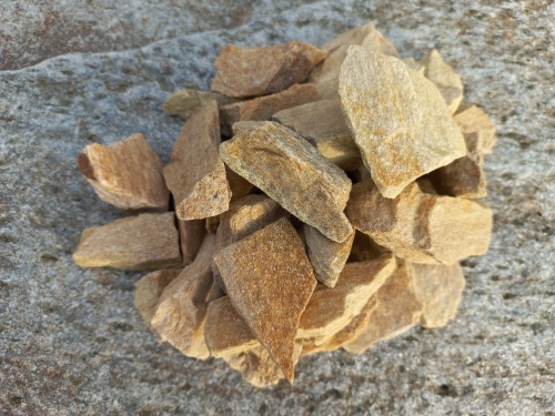 Златолит жёлтый декоративная каменная крошка купить в Хабаровском крае