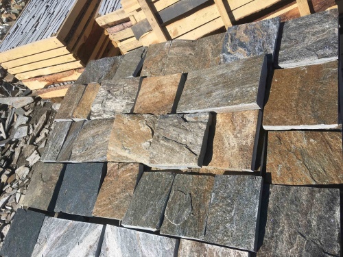 Плитка пилёная златолит Уральский для цоколя, отмостки купить в Хабаровском крае