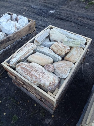 Златолит жёлтый, жёлто-зелёный глыбки и валуны для ланшафтного дизайна купить в Хабаровском крае