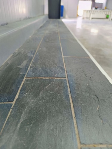 Плитка чёрная из натурального камня фасадная 30 см * 5 см, толщина 7 мм -30 мм купить в Хабаровском крае